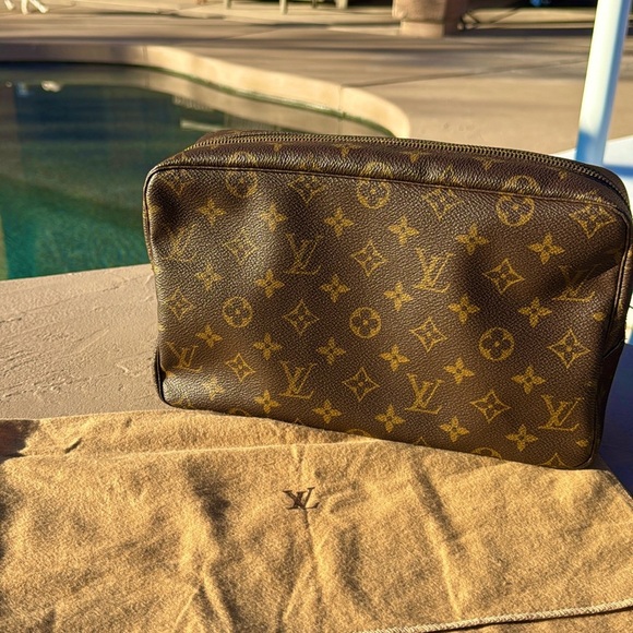 Louis Vuitton Brown Monogram Pouch - Picture 6 of 12